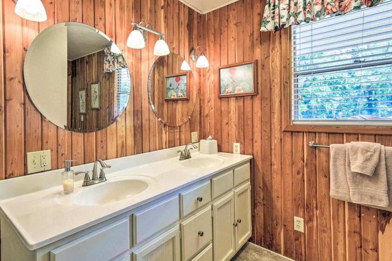 Charming Abode With Dock On The Suwannee River Bell Экстерьер фото